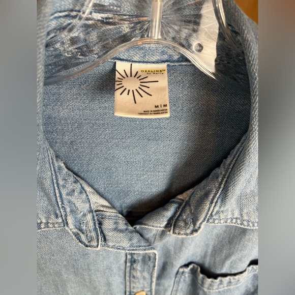 ARIE Oversized Denim Shacket Faded Chambray color Medium - Picture 4 of 9